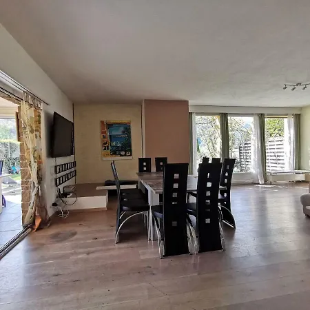 River Townhouse Apartamento *